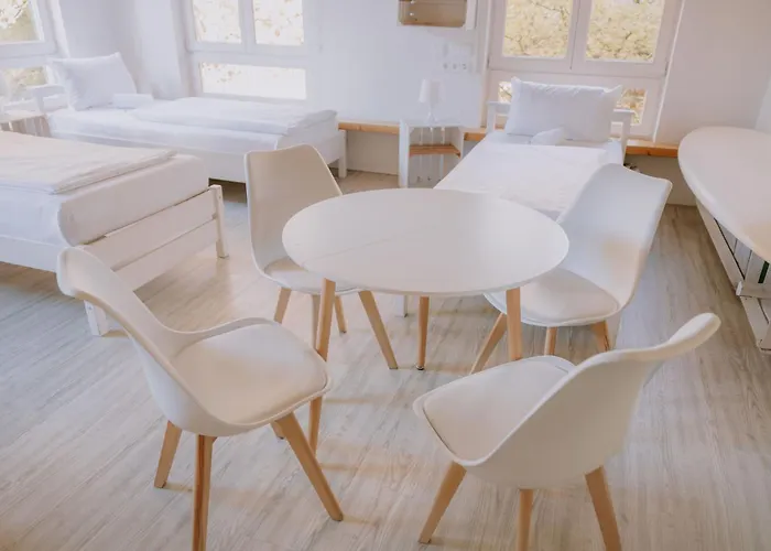 Hostel Mybrand Boardinghouse Volksdorf Self Check-in -free Parking Hamburg